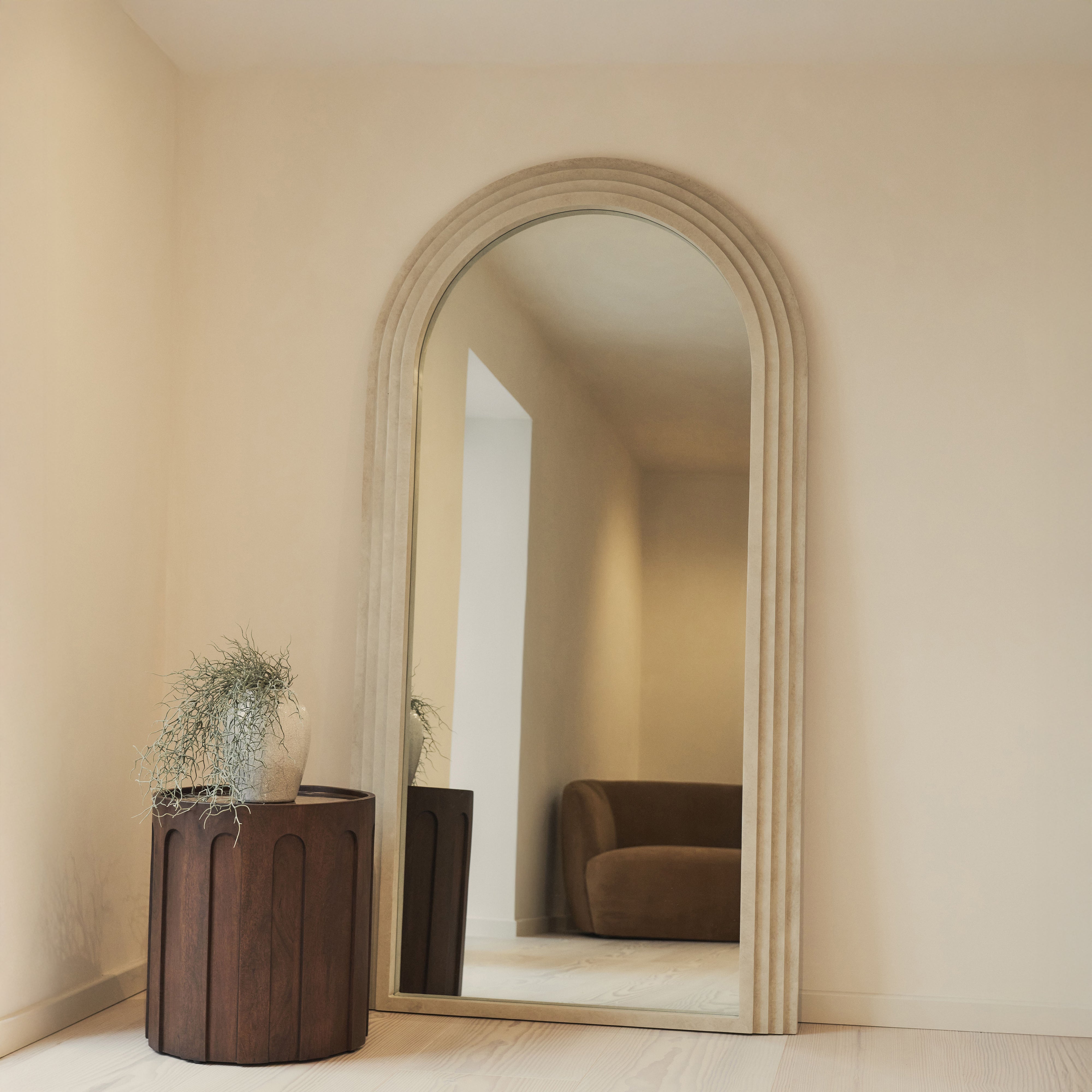 Miroir à Arche Luciana en Béton de Plein Pied 200x100 cm Havenly
